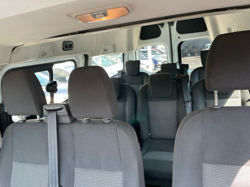 Ford Transit 2.2 Pasajeros Larga Custom Mt