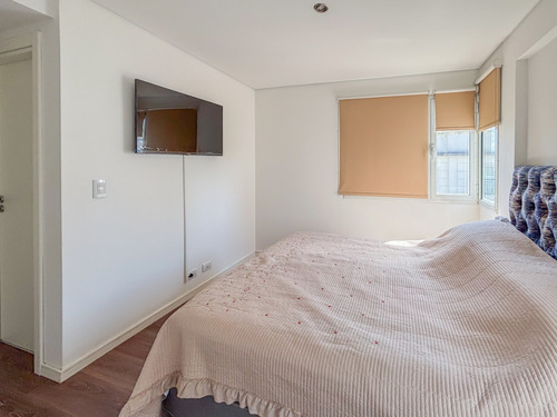 En Venta. Piso De 3 Ambientes Al Frente Con Balcones En Edificio Torre. Zona Güemes.
