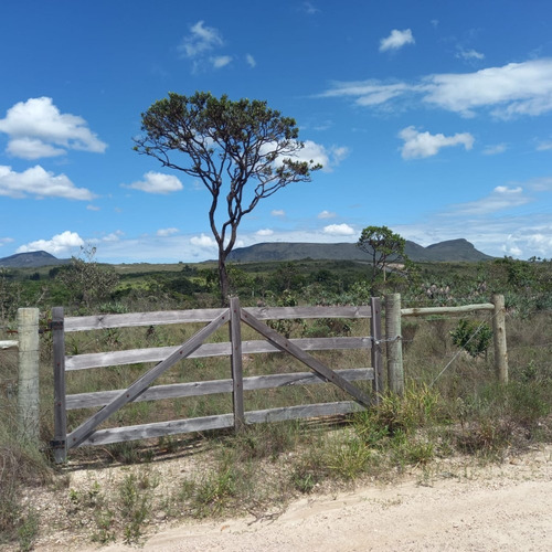 Vendo Chácara Escriturada Na Chapada Dos Veadeiros Com Rio