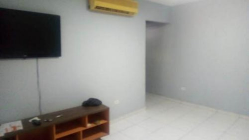 Imagem 3 de 13 de Casa No Bairro Santa Cruz, Em Itanhaém, Litoral Sul De São Paulo, Localizada No Lado Praia. Imóvel Com 309 M² De Terreno Sendo 238 M² De Área Construída. Possui Churrasqueira E Vaga Para 06 Automóveis