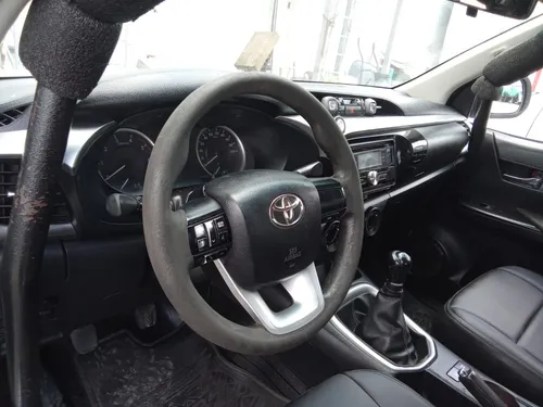 Toyota, Hilux