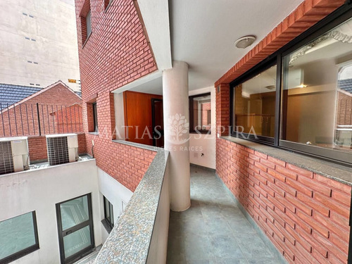 Edificio En Venta Y Alquiler En Moron Sur