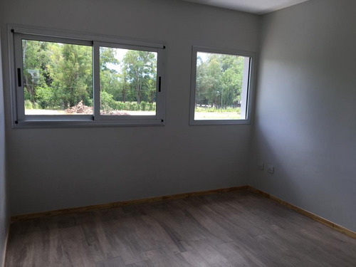 Imagen 19 de 30 de Casa En Venta En Manuel B. Gonnet Barrio San Antonio Dacal Bienes Raices