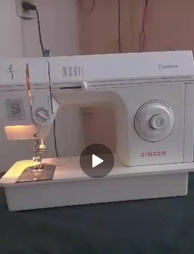 Máquina De Coser Singer (Usado)