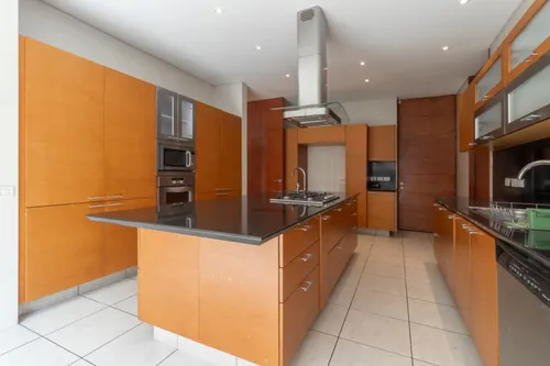 Apartamento En Arriendo/venta En Los Rosales. Cod A23453