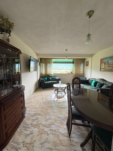 Lindo Y Cómodo Apartamento Ubicado En Trapichito - Guarenas