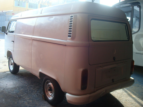 Kombi,camionete,pick-up,vans,fusca,veraneio,c10,d10,c20,f100