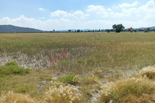Predio La Tapona En Villa De Tezontepec A Tres Minutos Del Centro.