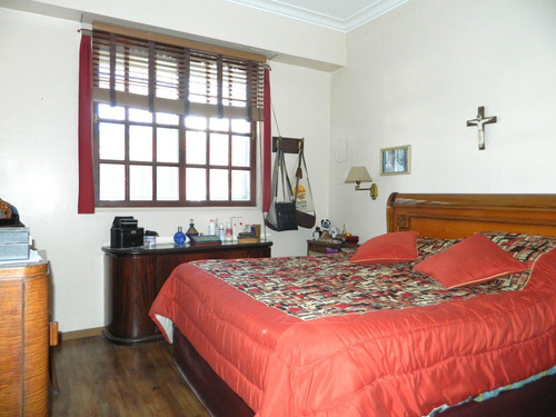 Imagen 8 de 18 de Departamento En Venta En Parque Chas De 4 Ambientes