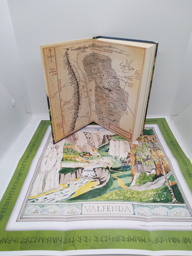 Livro O Hobbit. Tolkien, J. R. R. Edição Luxo Capa Dura Harper Collins.