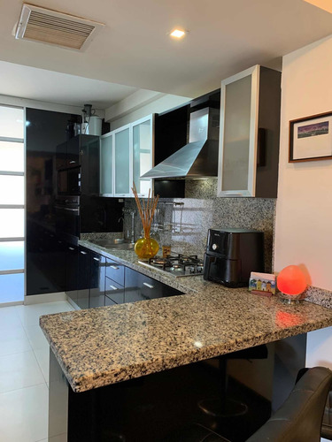 Imagen 14 de 30 de Apartamento Excelente Ubicación Amoblado Negociable