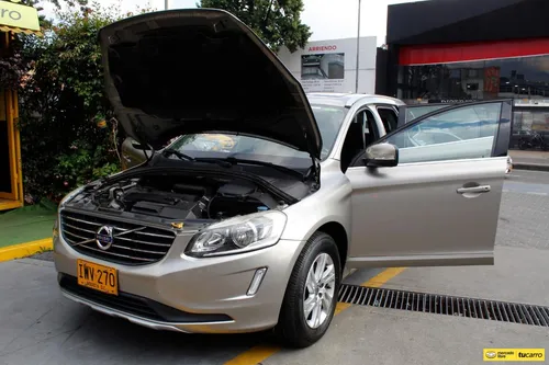 Volvo XC60 2.5 T5 Awd At