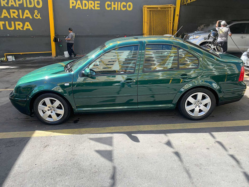 Imagem 2 de 4 de Volkswagen Bora 2001 2.0 Comfortline Aut. 4p