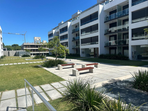 Parque Batlle Venta Apartamento 2 Dormitorios Y 2 Baños