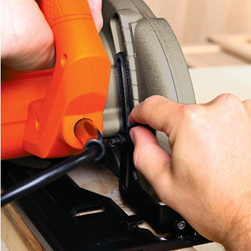 Serra Circular 7 1/4'' 1400w Cs1004 Com Disco Black Decker