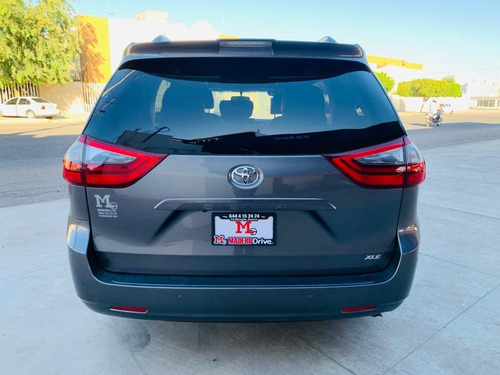Imagen 5 de 14 de Toyota Sienna Modelo 2020