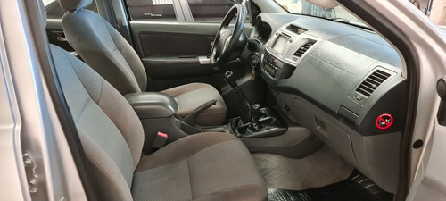 Toyota Hilux 3.0 Cd Srv I 171cv 4x4 2012