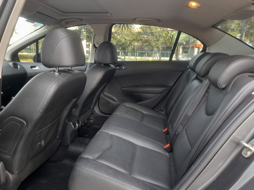 Peugeot 408 2.0 Feline 143cv