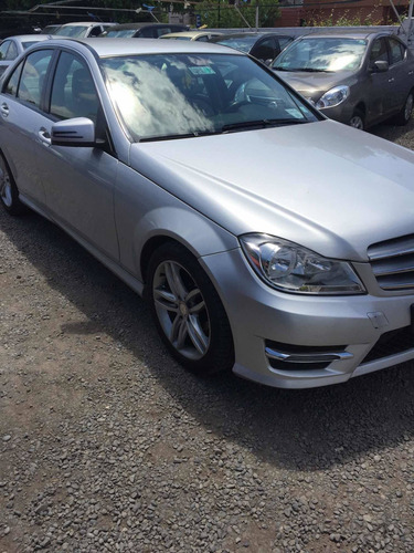 Mercedes Benz C-180 Cgi Blue C-180