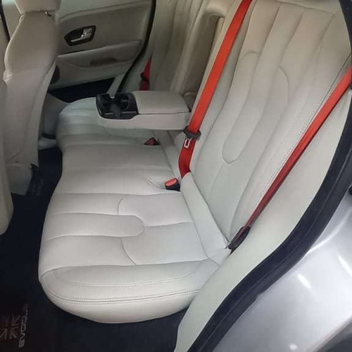 Imagem 14 de 15 de Land Rover Evoque 2012 2.0 Si4 Prestige 5p