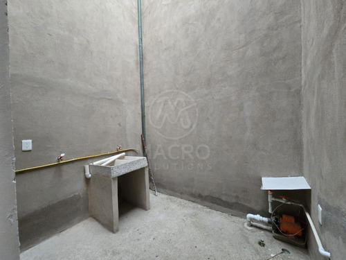 Casa En Venta En Anenecuilco De Dos Niveles