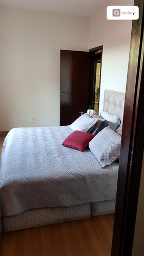 Imagem 9 de 15 de Venda De Casa Com 299m² E 4 Quartos - 13433