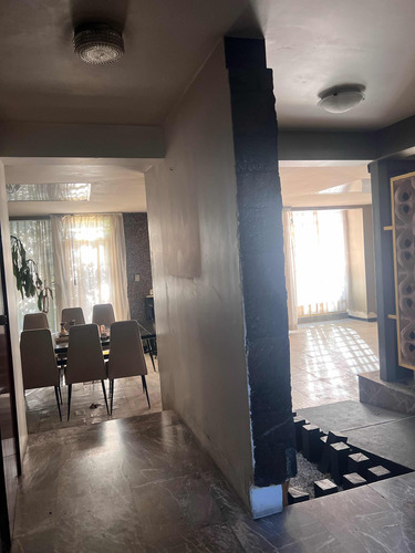 Vendo Casa En Esquina Con Uso Comercial En Jardín Balbuena