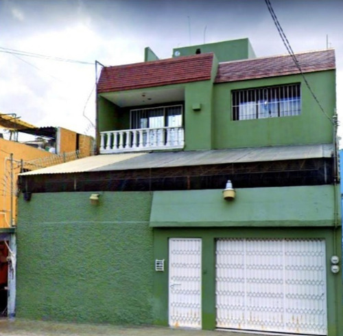 Casa En Nezahualcóyotl. Oportunidad De Remate.  