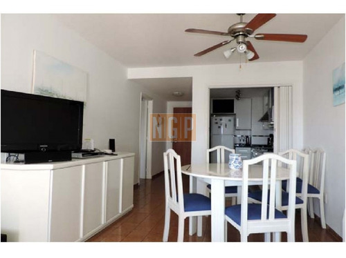 Sobre Mansa Apartamento - Ref: 15429