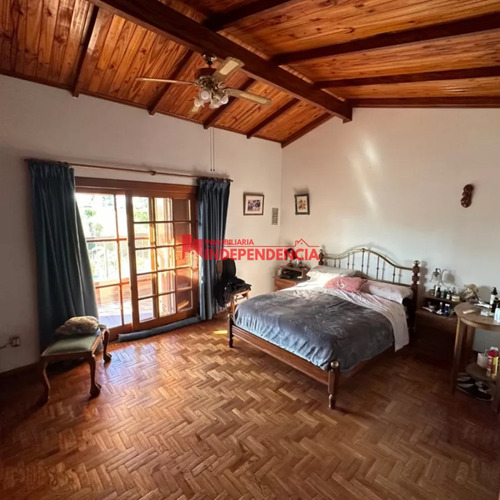 Exclusiva Propiedad De 570 M2 En 3.000 M2 Cuadrados De Terreno