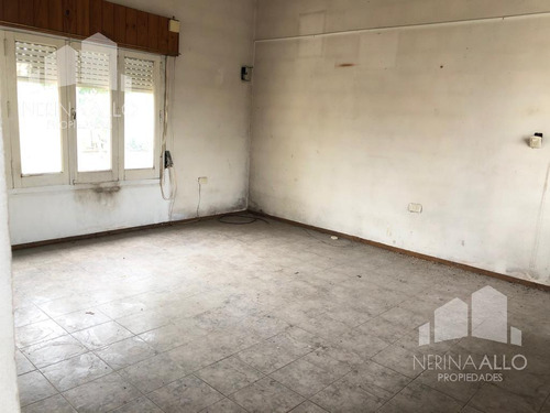 Casa Venta Cuatro Ambientes - Ituzaingó