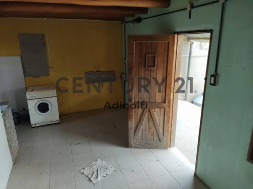 Imagen 18 de 30 de 18 E/ 148 Y 149 Casa En Venta De 1 Dormitorio (a Refaccionar) Berisso