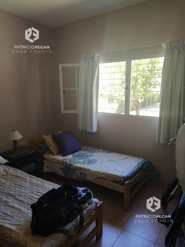 Casa De 2 Dormitorios En Venta Ubicada En Barrio Parque, General Belgrano Interior Buenos Aires