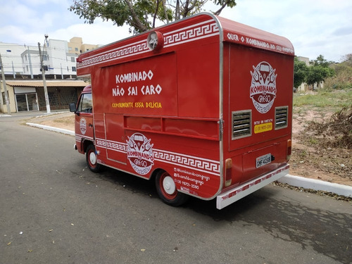 Food Truck Em Kombi Lanche (montagem Sem O Veículo)