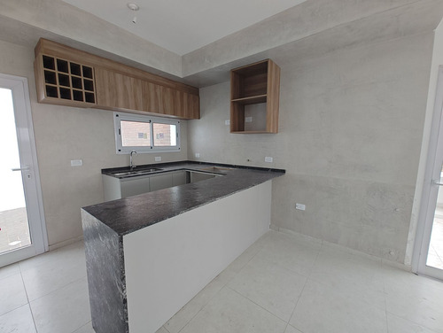 Venta Duplex 2 Dorm Planta Baja- Quebradas De Manantiales