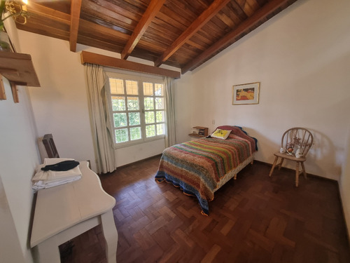 Arguello Casa En Venta 5 Dorm A Mts Recta Martinolli