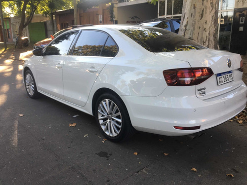 Imagen 2 de 8 de Volkswagen Vento 1.4 Highline 150cv At 2017