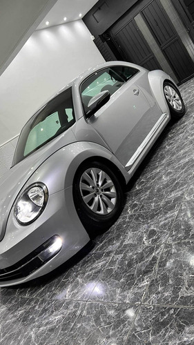 Imagen 17 de 25 de Volkswagen The Beetle 2015 1.4 Tsi Design