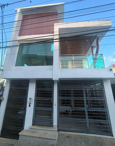 Apartamento De 2 Habitaciones Un Baño Sala Cocina Comedor