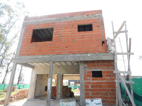 Imagen 5 de 11 de Casa - Countries/b.cerrado (moreno)