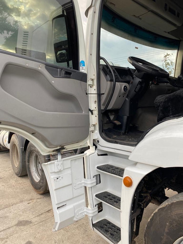 Imagem 15 de 18 de Caminhao Vw 25320 2010 6x2 Completo Motor Novo