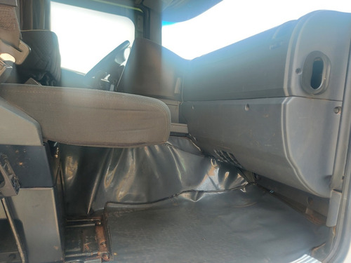 Imagem 3 de 14 de Scania G 420 6x4 2010 Bug Leve