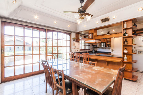 Venta Imponente Chalet S/lote De 17x48 Lanús Este