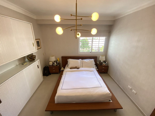 Vendo Lindo Apartamento En Evaristo Morales ! Torre Moderna!
