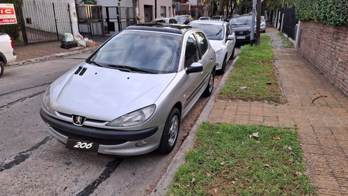 Peugeot 206 1.6 Xt Premium