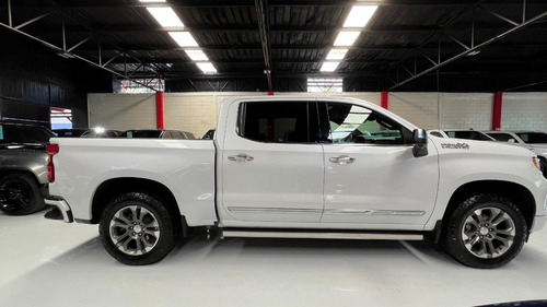 Chevrolet Cheyenne 5.3 Dobre Cabina High Country 4X4 At