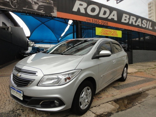 Chevrolet Onix 1.0 Mpfi Lt 8v Flex 4p Manual - 2013