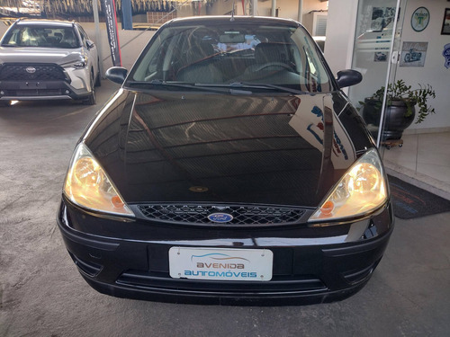 Imagem 1 de 9 de Ford Focus Hatch Gl 1.6 8v Gasolina Manual