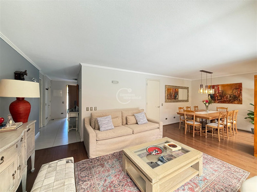 Casa Enaco En Venta De 4 Dorm. En Lo Barnechea