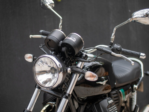 Imagen 7 de 15 de Moto Guzzi V7iii Special Inmaculada Usada Con Escapes Chnbyl